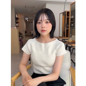 ★韓国ヘアタッセルボブ前髪顔周り黒髪縮毛矯正