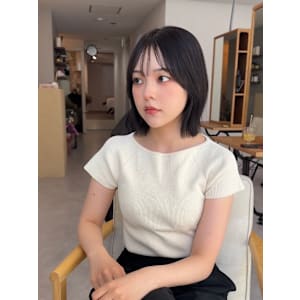 ★韓国ヘアタッセルボブ前髪顔周り黒髪縮毛矯正