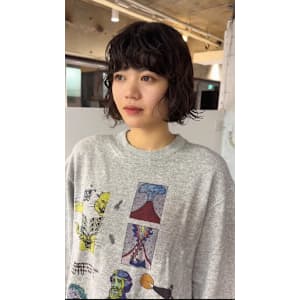 ボブパーマ黒髪レイヤー顔周り前髪グレージュ