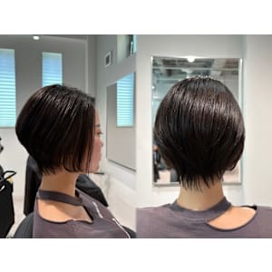 骨格補正ショートボブ【船橋/白髪ぼかし/脱白髪染め】