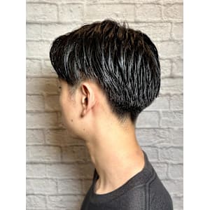 ビジネスマン向けセンターパートスタイル