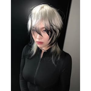 エンドカラー　デザインカラー　ハイトーン　原宿/表参道