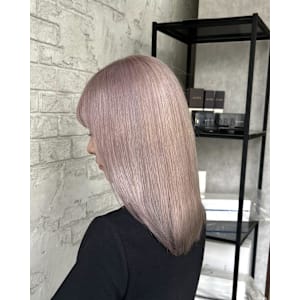 ブリーチカラー夏カラー透明感アッシュベージュレイヤーカット - prize 池袋【プライズ】池袋西口店【プライズ イケブクロ イケブクロニシグチテン】掲載中