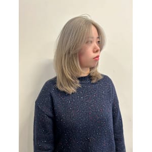 ホワイトブロンド/ハイトーンカラー/ブリーチカラー