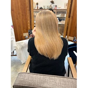 抜きっぱなしブロンド/ハイトーンカラー/ブリーチカラー