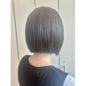 メテオカラー/アッシュグレージュ/大人ボブ
