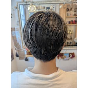 暗髪アッシュ＆ハイライトカラー