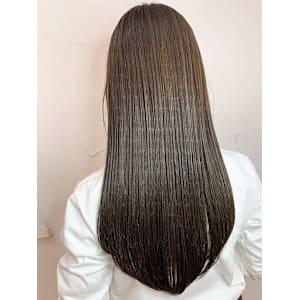 オリーブベージュ 透明感カラー 髪質改善トリートメント 艶髪