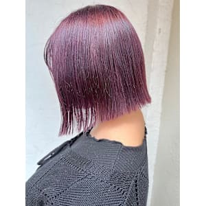 カシスピンク 外ハネボブ 切りっぱなしボブ ダブルカラー