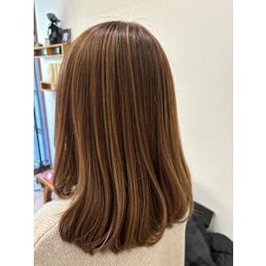 髪質改善トリートメント×ベージュ系ハイライト