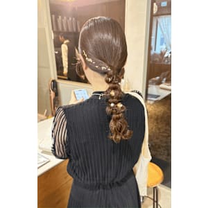 《花屋併設》お呼ばれヘア/編みおろし/タイトヘア
