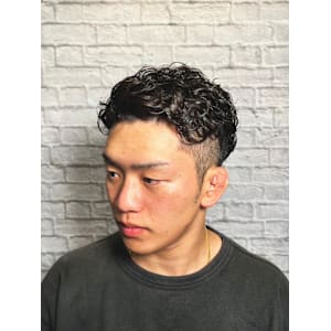 カーリーパーマ