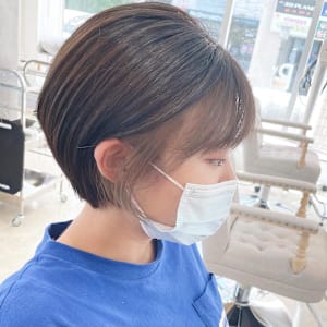 ショートボブ×フェイスフレーミング