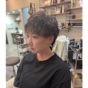 ショート　大人女子　パーマ