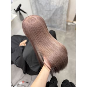 ピンクベージュ/艶髪/髪質改善