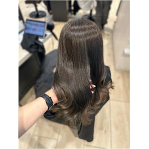 マットグレージュ 水素カラー 赤味消しカラー 髪質改善