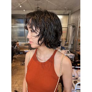 無造作/抜け感『ニュアンスパーマ』10代からオトナ女性