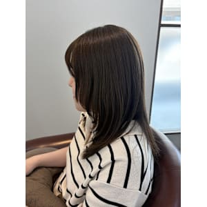 顔周りレイヤーカット