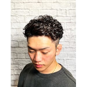 カーリーパーマ