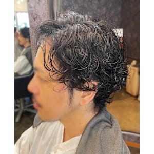 【大人の余裕をまとった抜け感】ツイストスパイラルパーマ