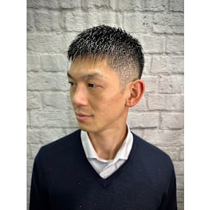スポーツ刈り/ソフトモヒカン【理容室/バーバー/フェード】 - 銀座マツナガ 新宿パークタワー店【ギンザマツナガ】掲載中