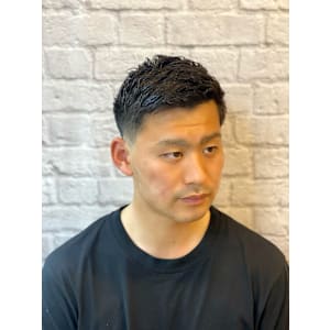 メンズショート ローフェード【新宿/理容室/バーバー】 - 銀座マツナガ 新宿パークタワー店【ギンザマツナガ】掲載中