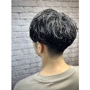 メンズゆるふわニュアンスパーマ【新宿/理容室/バーバー】 - 銀座マツナガ 新宿パークタワー店【ギンザマツナガ】掲載中