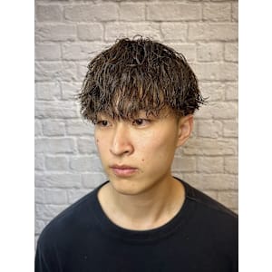 ソフトツイスパで大人カッコよく！！【新宿/理容室/ヘッドスパ - 銀座マツナガ 新宿パークタワー店【ギンザマツナガ】掲載中