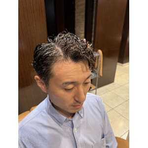 神田ビジネス - ヘアーモードキクチ 神田日銀通り店【ヘアーモードキクチ】掲載中