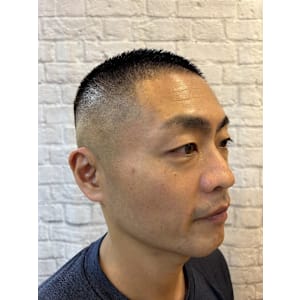 さっぱりボウズスキンフェード！！【新宿/理容室/バーバー】 - 銀座マツナガ 新宿パークタワー店【ギンザマツナガ】掲載中