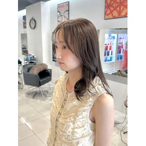 ミディアムレイヤー×オリーブベージュ