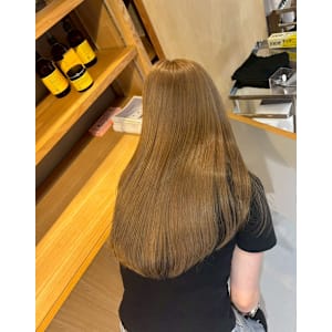 透明感×ベージュカラー