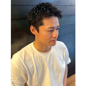 束感ショート ビジネスヘア 黒髪アップ バング 爽やか