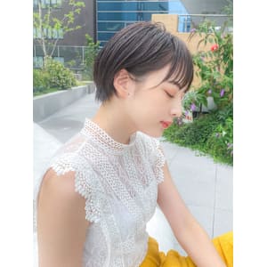 コンパクト丸みショート/耳掛けマッシュショート/暗髪