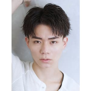 confidence-MEN’S HAIR-×スタイル