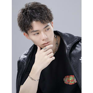 confidence-MEN’S HAIR-×スタイル