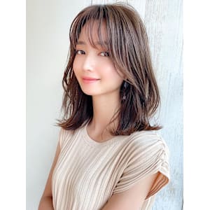 大人かわいいくびれヘアセミロング × ミルクティーベージュ - AFLOAT/L 錦糸町【アフロートエル】【アフロートエル キンシチョウ】掲載中