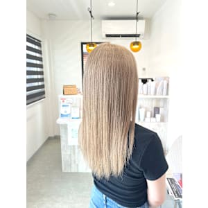 ミルクティーベージュ