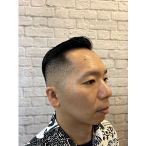 7：3ハードパート×スキンフェード！【新宿/理容室/バーバ】 - 銀座マツナガ 新宿パークタワー店【ギンザマツナガ】掲載中