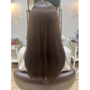 ミディアム／縮毛矯正