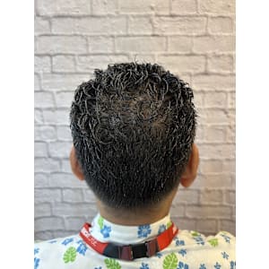 オールバックパーマ×6mm刈り上げ！ - 銀座マツナガ 新宿パークタワー店【ギンザマツナガ】掲載中