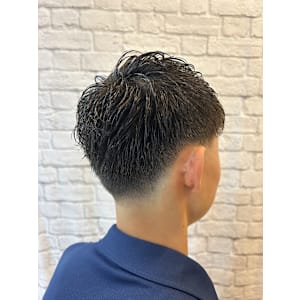 オシャレアイロンパーマ×フェードスタイル！