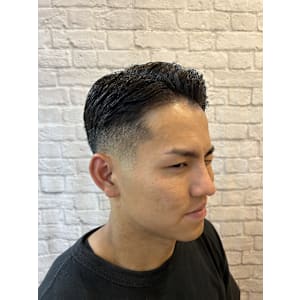 落ち着いた大人のスキンフェード！【新宿/理容室／バー バー】 - 銀座マツナガ 新宿パークタワー店【ギンザマツナガ】掲載中