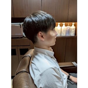 ナチュラル刈り上げマッシュスタイル - Barbering Method produce byヘアサロン大野【バーバリングメソッド プロデュースバイヘアサロンオオノ】掲載中
