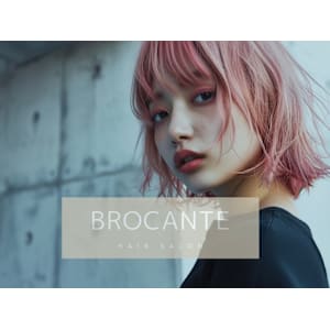 透明感カラー　ピンク 外ハネボブ ボブ  wカラー