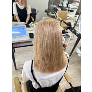 ホワイトベージュ - agir hair 所沢 【アジールヘア】 所沢プロペ通り店【アジールヘア トコロザワ トコロザワプロペドオリテン】掲載中