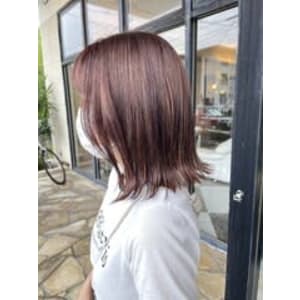 ピンクブラウン