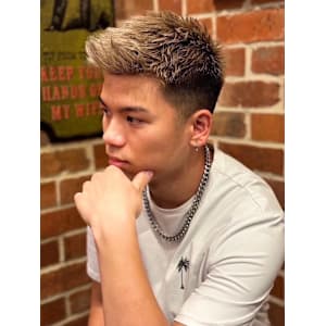 スパイキーショート