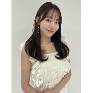 ブラウンベージュ レイヤーカット 小顔カット 髪質改善