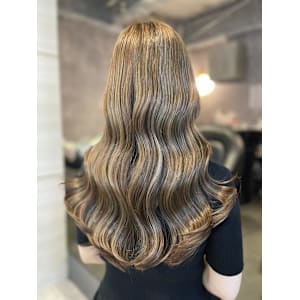 《三宅悠斗》3Dカラー/ハイライト/白髪ぼかし